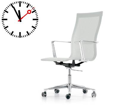 tl_files/plockconsulting/images/02_services/04_interims-management/InterimsManagement_chair+clock.jpg